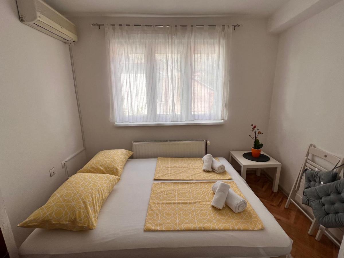 Guest House Kiwi موستار المظهر الخارجي الصورة