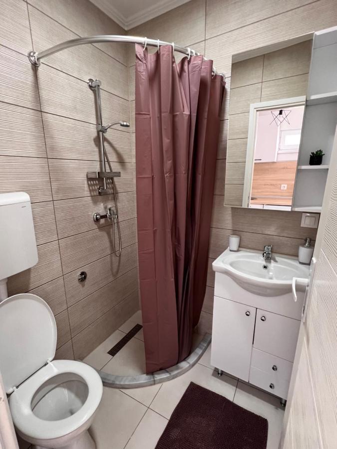 Guest House Kiwi موستار المظهر الخارجي الصورة