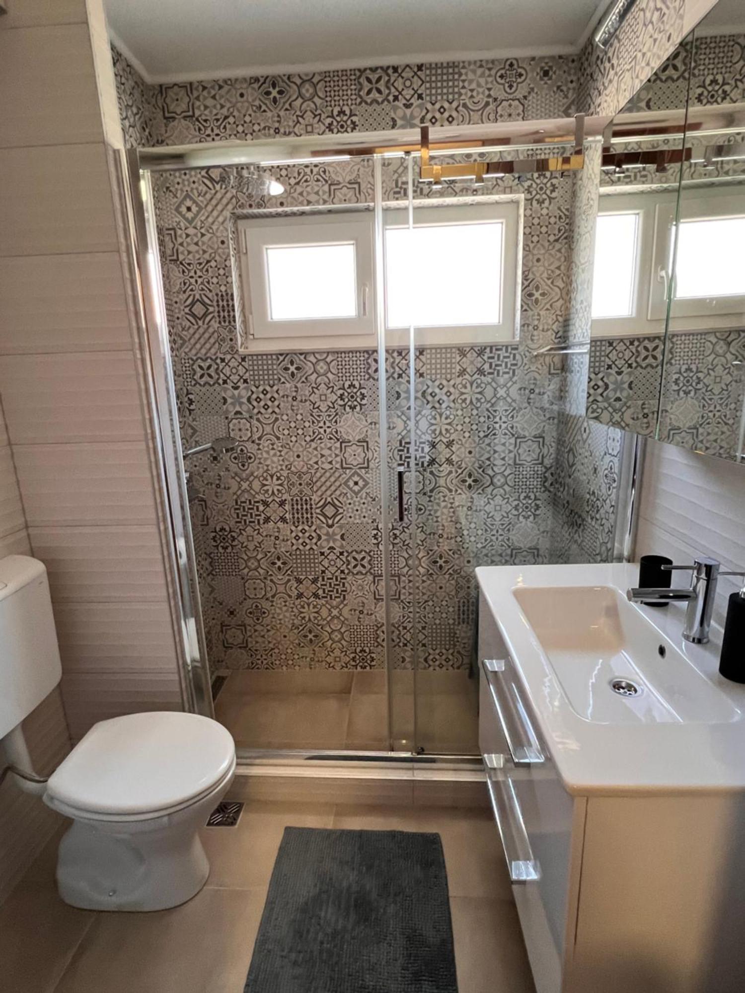 Guest House Kiwi موستار المظهر الخارجي الصورة